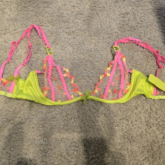 For Love and Lemons - Picture 2 of 6